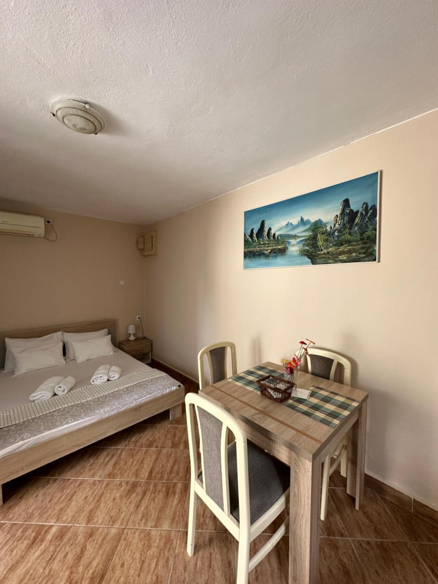 Apartman Nina 리산 외부 사진
