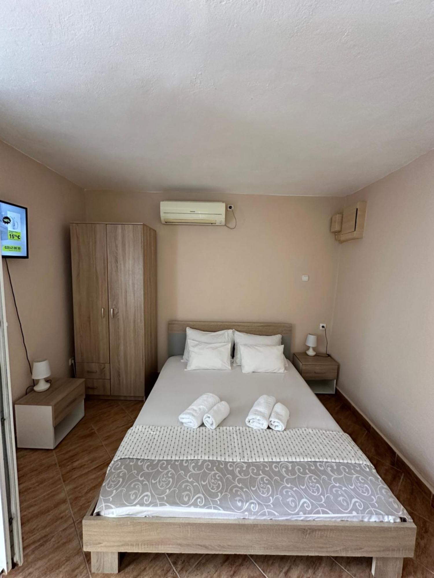 Apartman Nina 리산 외부 사진