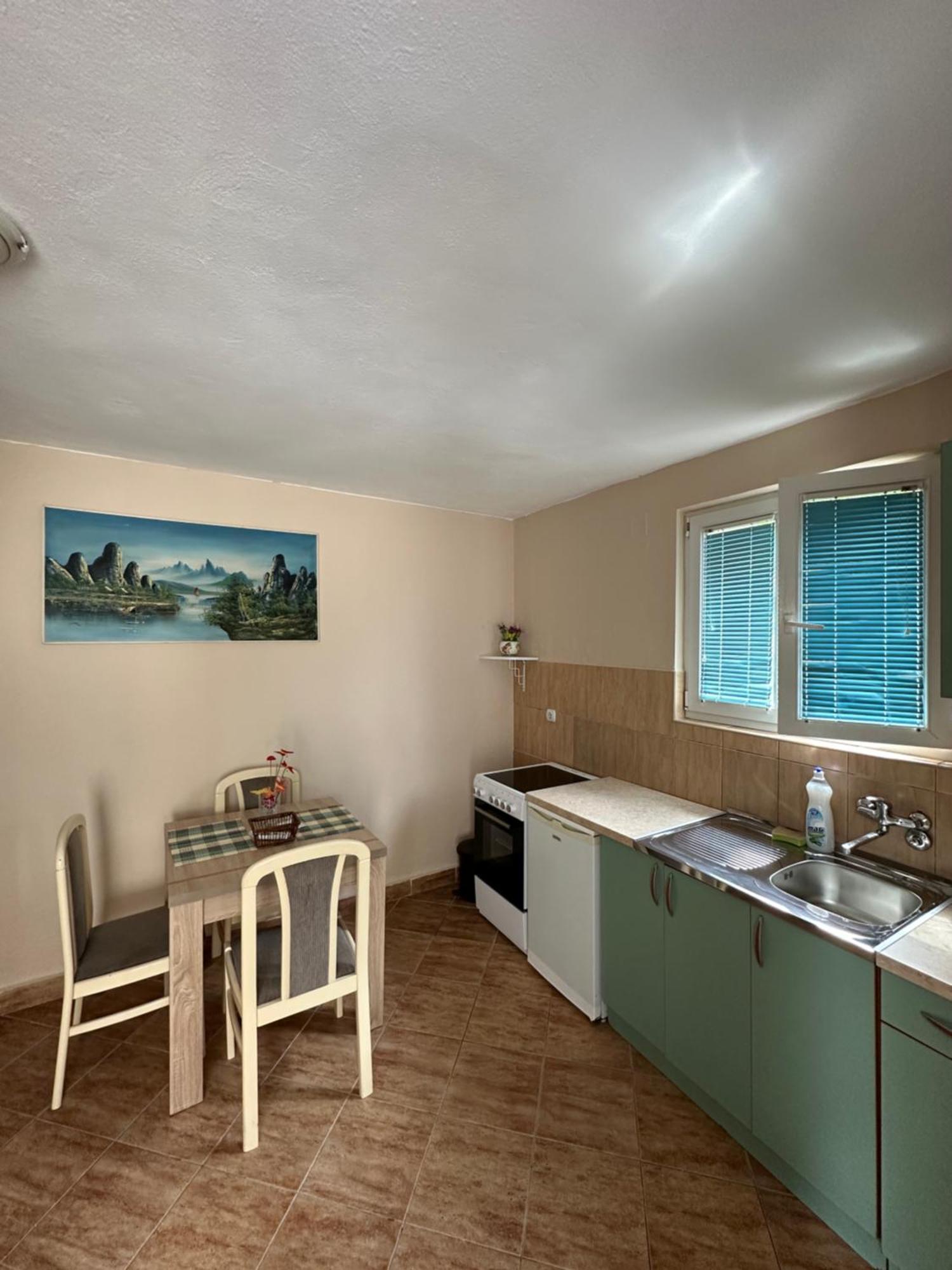 Apartman Nina 리산 외부 사진