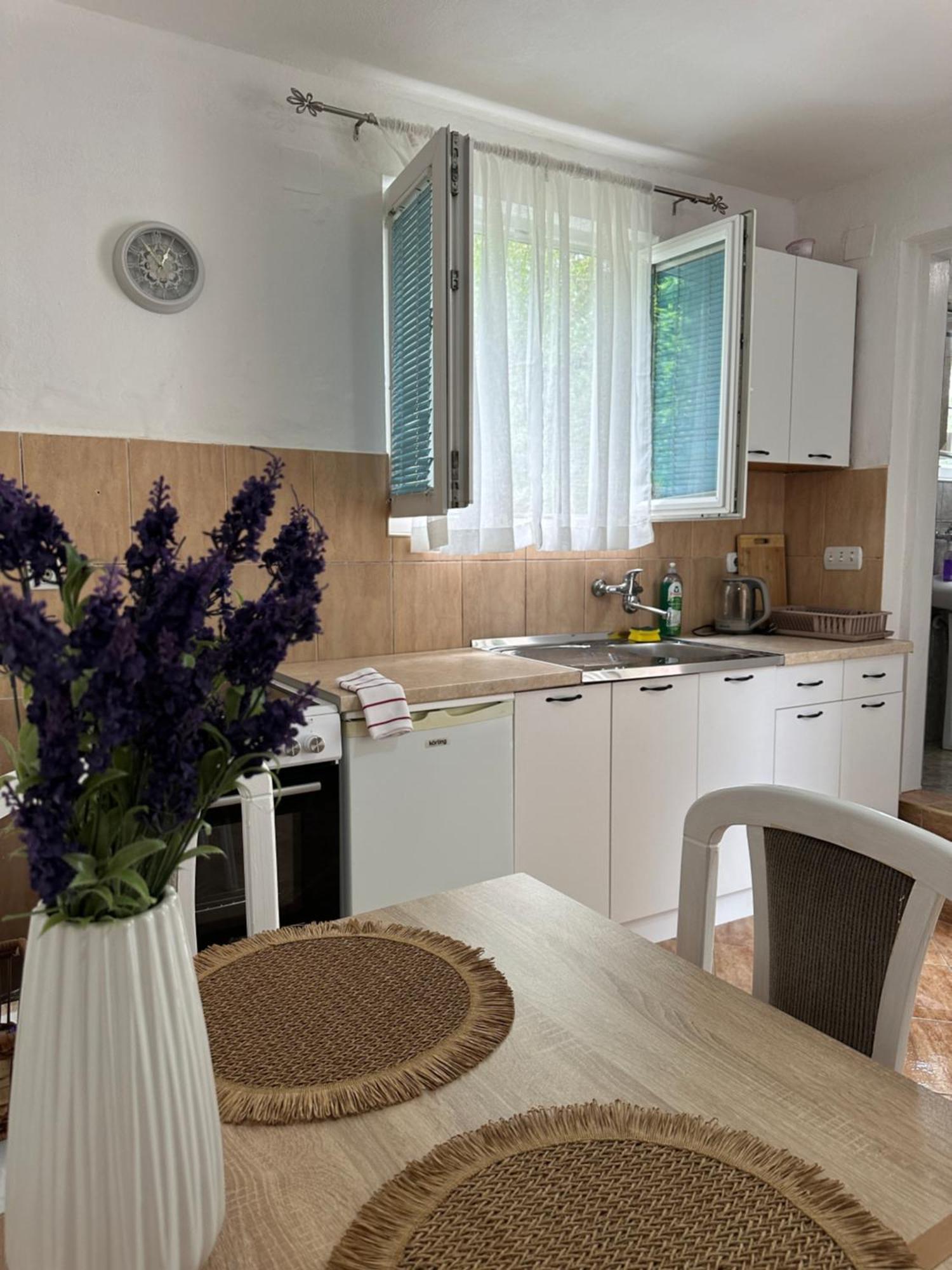 Apartman Nina 리산 외부 사진