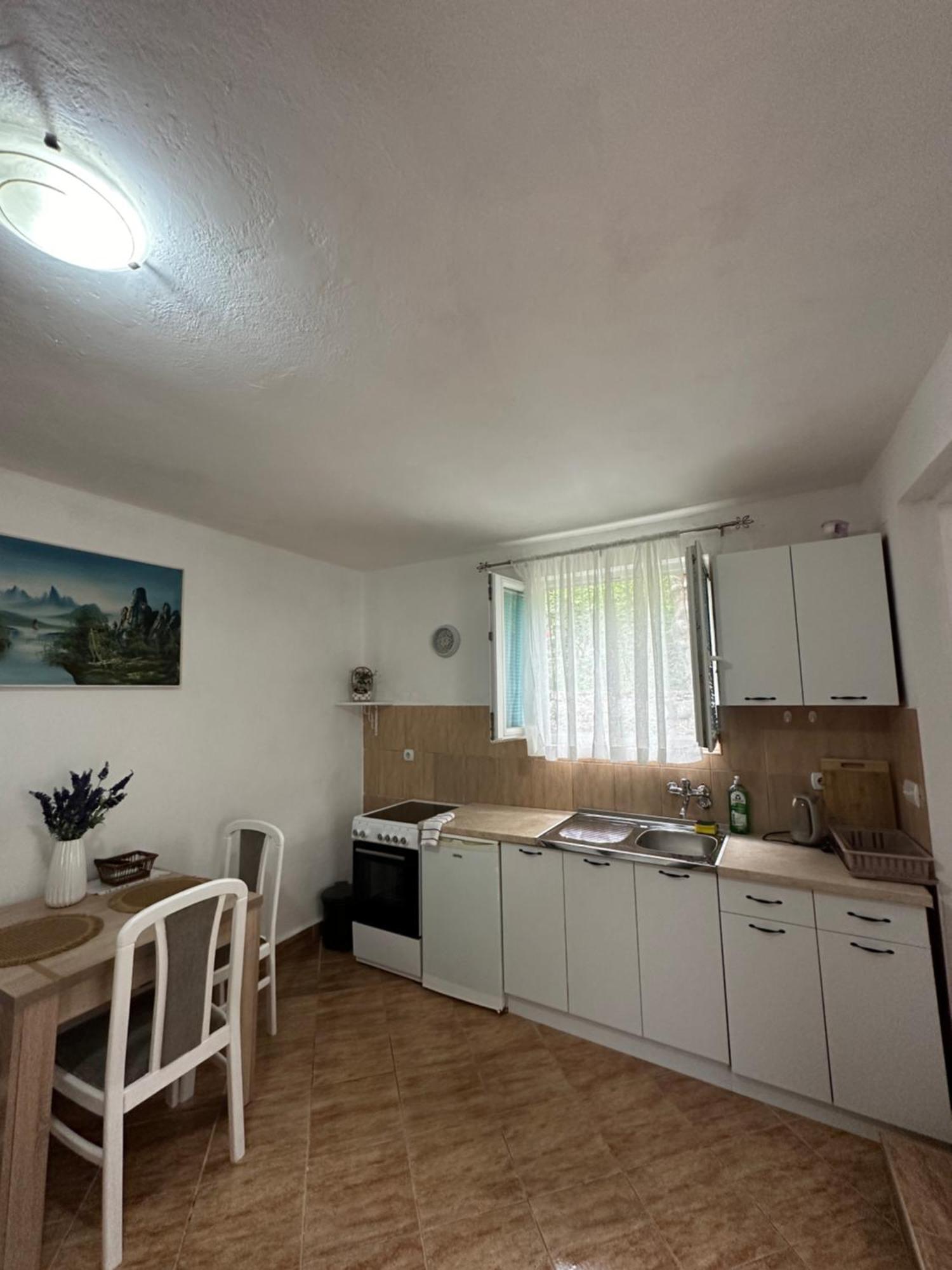 Apartman Nina 리산 외부 사진
