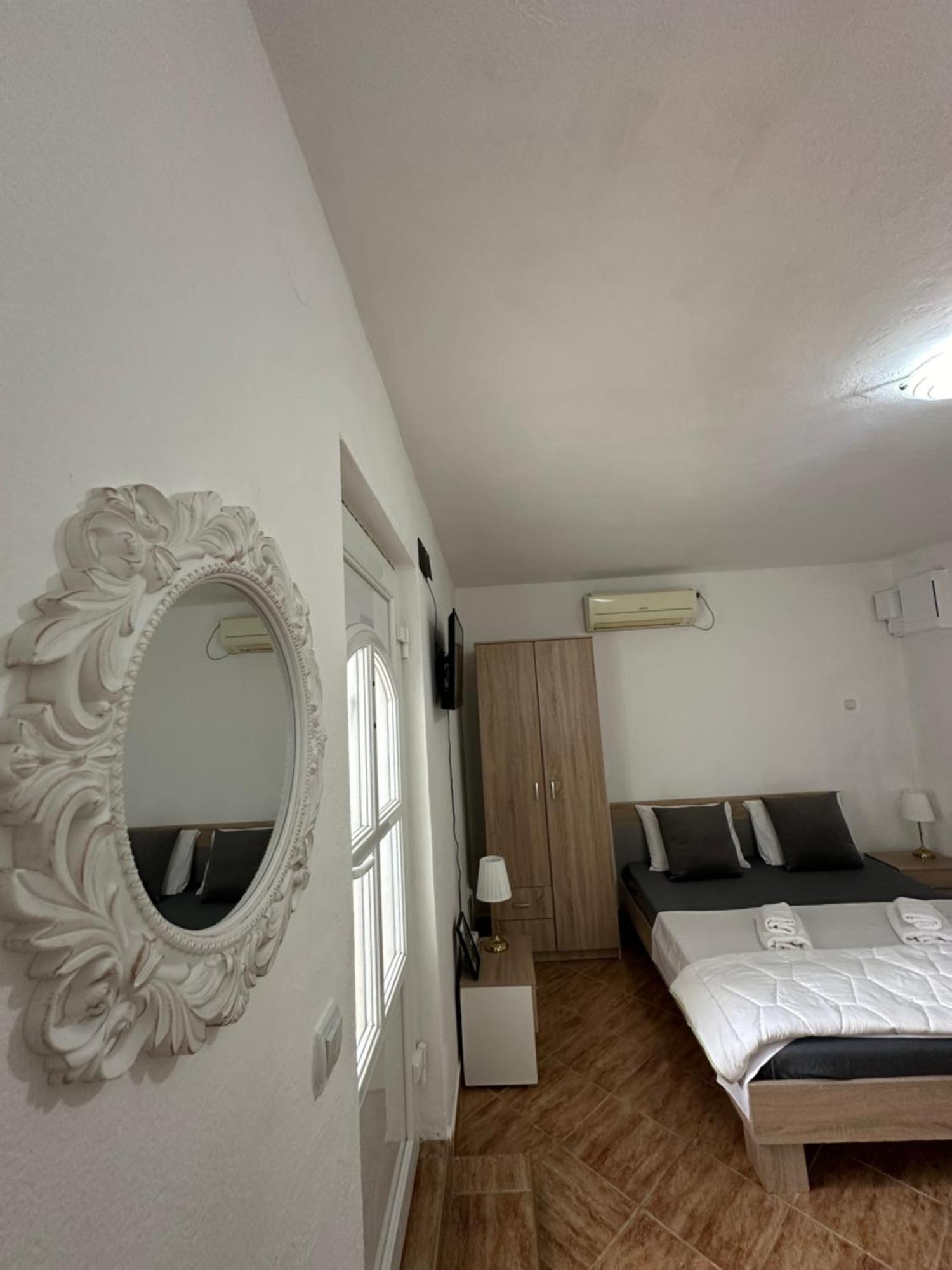 Apartman Nina 리산 외부 사진