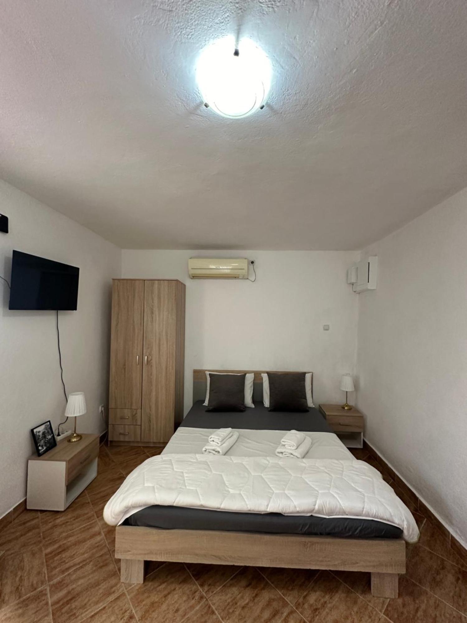 Apartman Nina 리산 외부 사진